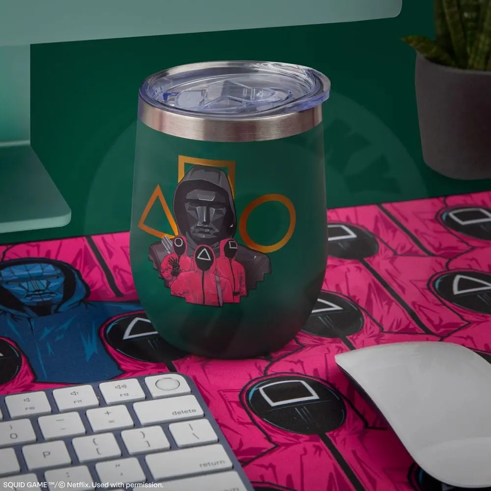 squid-game-travel-mug-guards-350-ml (1).webp