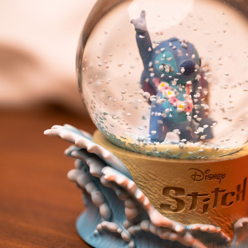 Erik: Disney Stitch Snow Globe_3