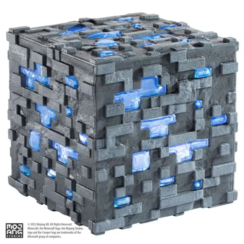 Noble Collection: Minecraft - Illuminating Diamond Ore Qube